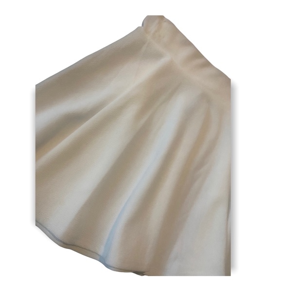 Superb - Picture 6 of 6